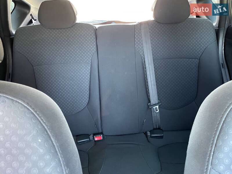 Хэтчбек Hyundai Accent 2012 в Нововолынске фото 5 Хэтчбек Hyundai Accent 2012 в Нововолынске