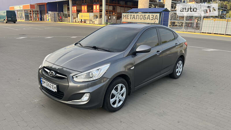 Седан Hyundai Accent 2013 в Сумах
