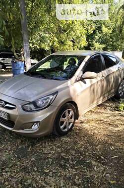 Седан Hyundai Accent 2011 в Кривом Роге