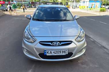 Седан Hyundai Accent 2011 в Киеве