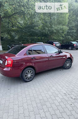 Седан Hyundai Accent 2008 в Сваляве