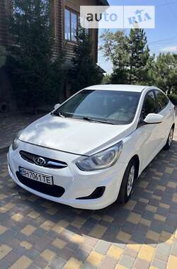 Седан Hyundai Accent 2016 в Болграді