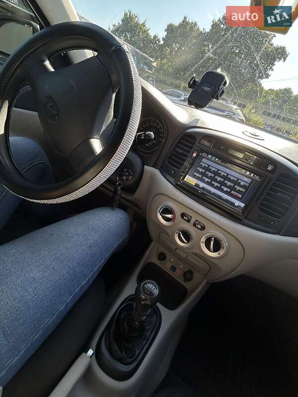 Седан Hyundai Accent 2008 в Кропивницком