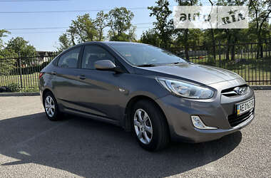 Седан Hyundai Accent 2012 в Дніпрі