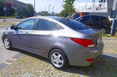 Hyundai Accent 2016