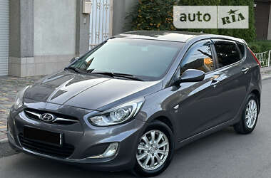 Хетчбек Hyundai Accent 2013 в Одесі