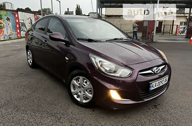 Седан Hyundai Accent 2011 в Києві