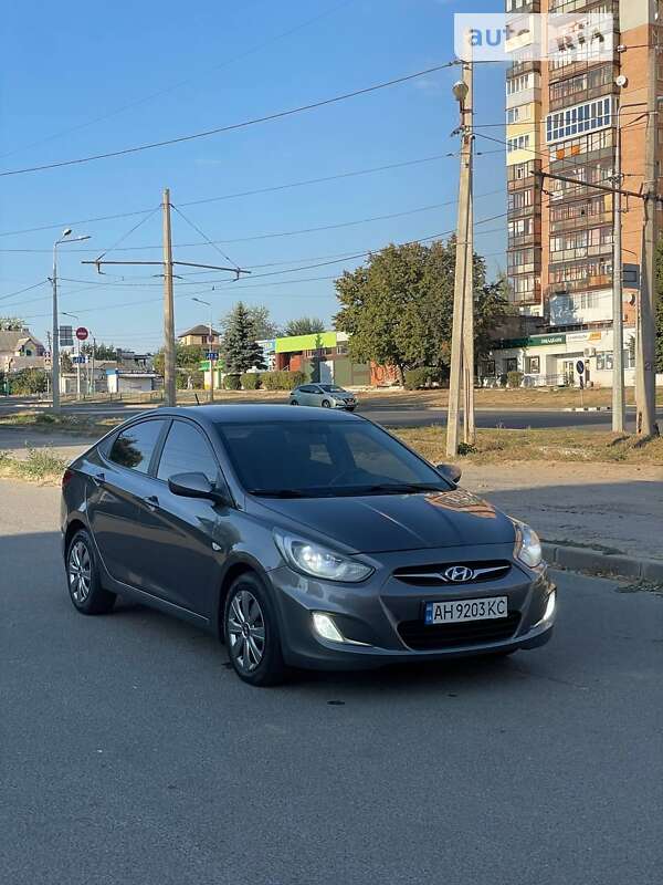 Седан Hyundai Accent 2012 в Харкові