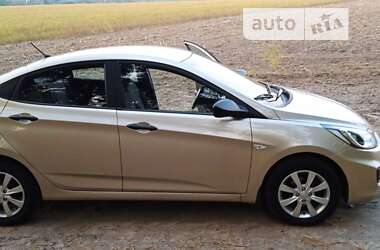 Седан Hyundai Accent 2011 в Кобеляках