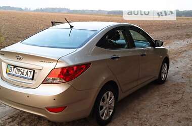 Седан Hyundai Accent 2011 в Кобеляках