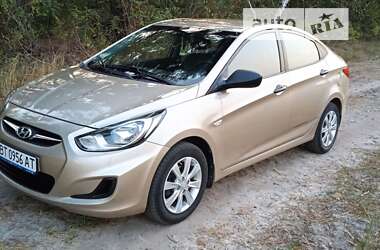 Hyundai Accent 2011