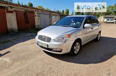 Седан Hyundai Accent 2008 в Чернігові