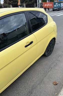 Хэтчбек Hyundai Accent 2008 в 