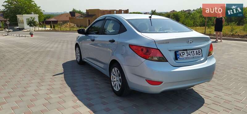 Седан Hyundai Accent 2011 в Запорожье