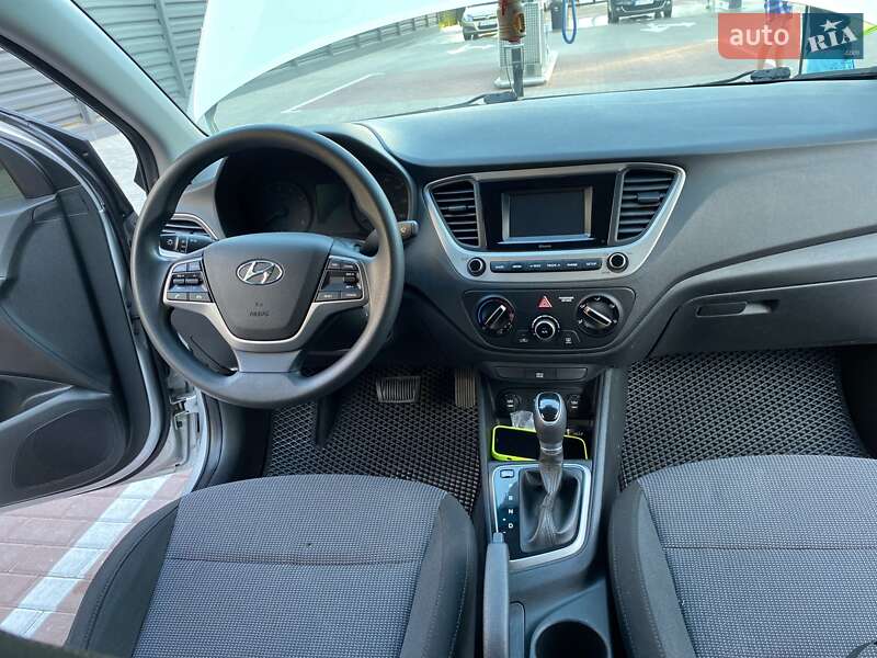 Седан Hyundai Accent 2019 в Черкассах