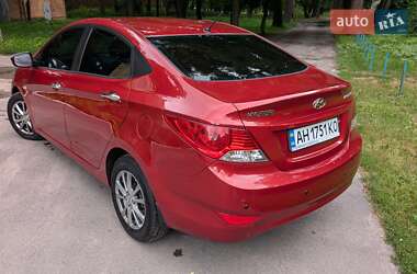 Седан Hyundai Accent 2013 в Чернігові