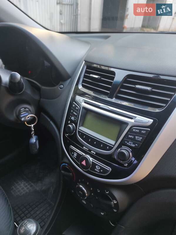 Седан Hyundai Accent 2012 в Харькове