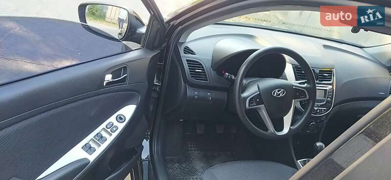 Седан Hyundai Accent 2012 в Харькове
