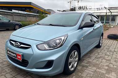 Седан Hyundai Accent 2011 в Киеве