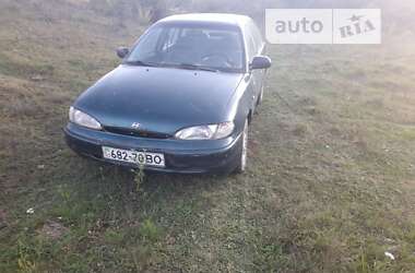 Седан Hyundai Accent 1995 в Шумську