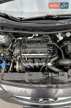 Седан Hyundai Accent 2011 в 