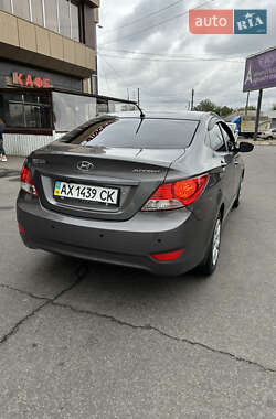 Седан Hyundai Accent 2011 в 