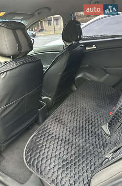Седан Hyundai Accent 2011 в 