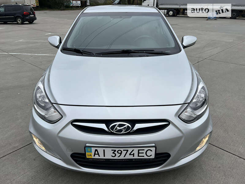 Седан Hyundai Accent 2013 в Києві