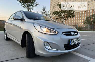 Седан Hyundai Accent 2015 в Одесі