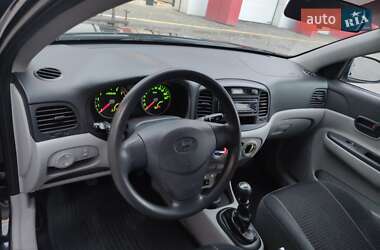 Седан Hyundai Accent 2008 в Дніпрі