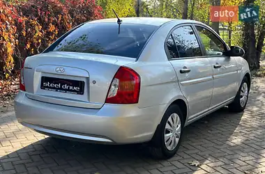 Hyundai Accent 2008