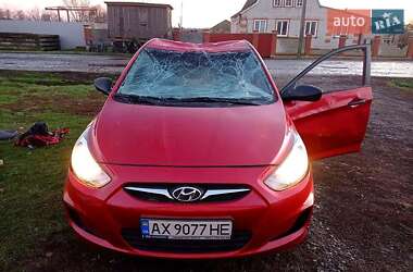 Седан Hyundai Accent 2013 в Шевченковому