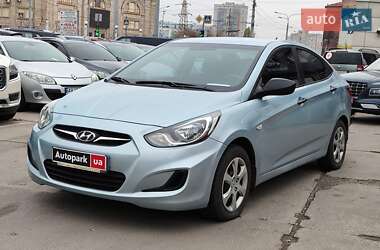 Седан Hyundai Accent 2012 в Харькове