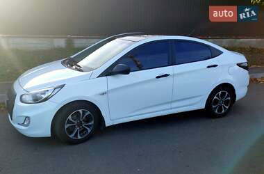 Седан Hyundai Accent 2012 в Хмельницькому