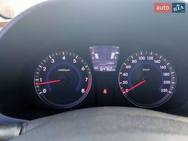 Седан Hyundai Accent 2012 в Хмельницькому фото 2 Седан Hyundai Accent 2012 в Хмельницькому