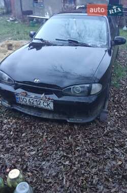 Седан Hyundai Accent 1995 в Зборове