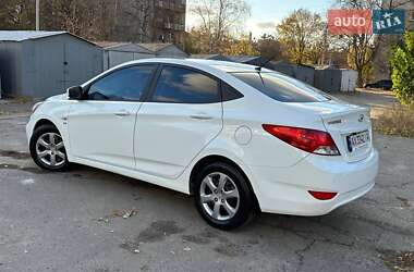 Седан Hyundai Accent 2013 в Харькове