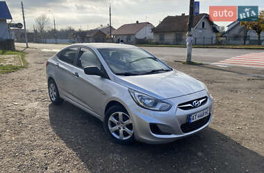 Hyundai Accent 2011