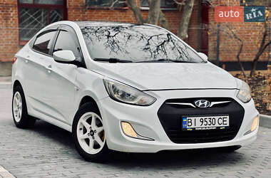 Седан Hyundai Accent 2013 в Полтаве