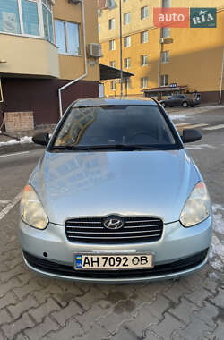 Седан Hyundai Accent 2009 в Киеве