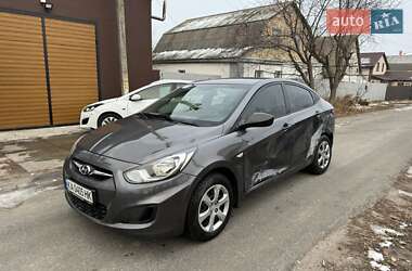 Седан Hyundai Accent 2011 в Киеве