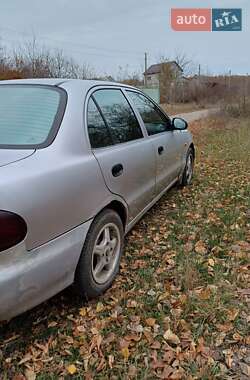 Седан Hyundai Accent 1996 в Смеле