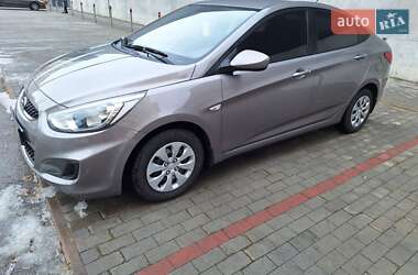 Седан Hyundai Accent 2018 в Киеве