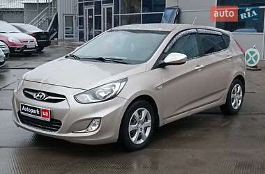 Hyundai Accent 2012