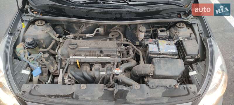 Седан Hyundai Accent 2013 в Кам'янець-Подільському