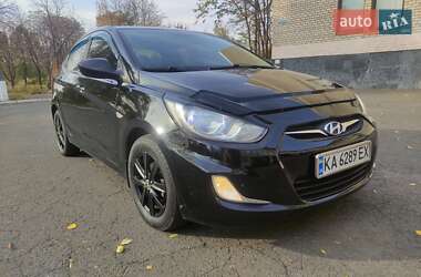 Hyundai Accent 2012