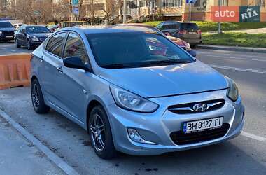 Седан Hyundai Accent 2011 в Одессе