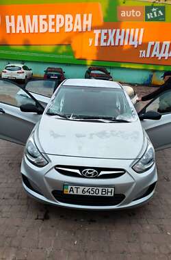 Hyundai Accent 2012 Hyundai Accent 2012