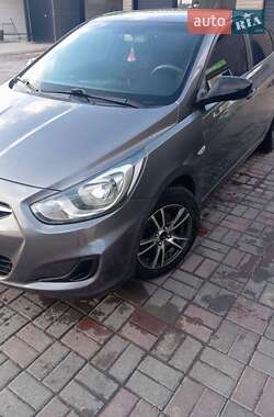 Седан Hyundai Accent 2011 в Кропивницькому