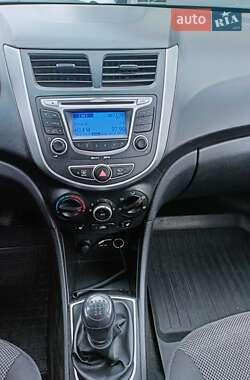 Седан Hyundai Accent 2013 в Луцке